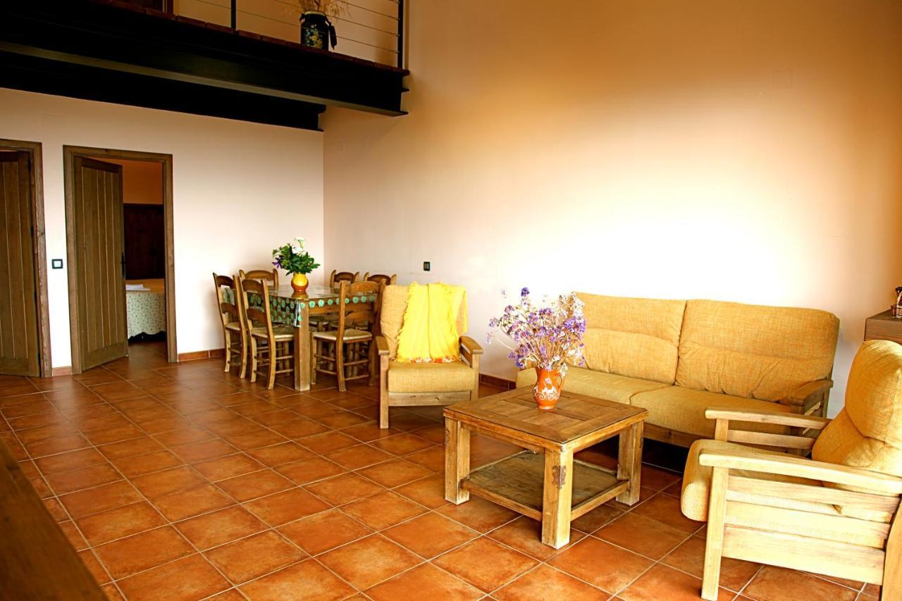 Las Casas De Agapito Poyales Del Hoyo Exterior photo